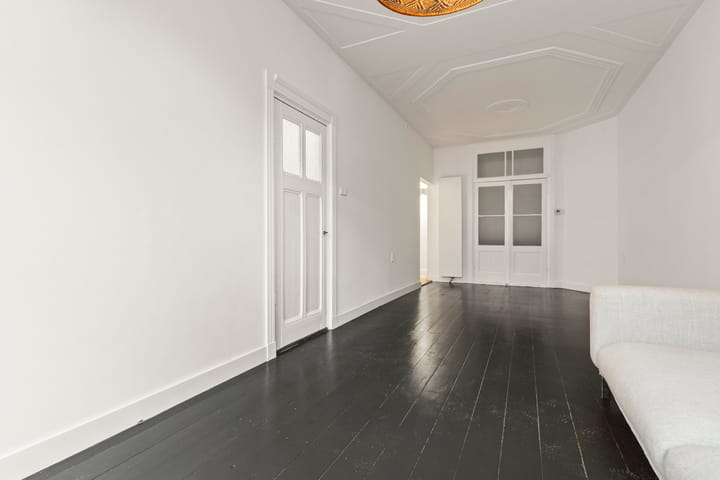 Photo 8 of Graaf Lodewijkstraat 16