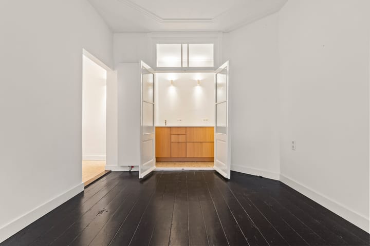 Photo 14 of Graaf Lodewijkstraat 16