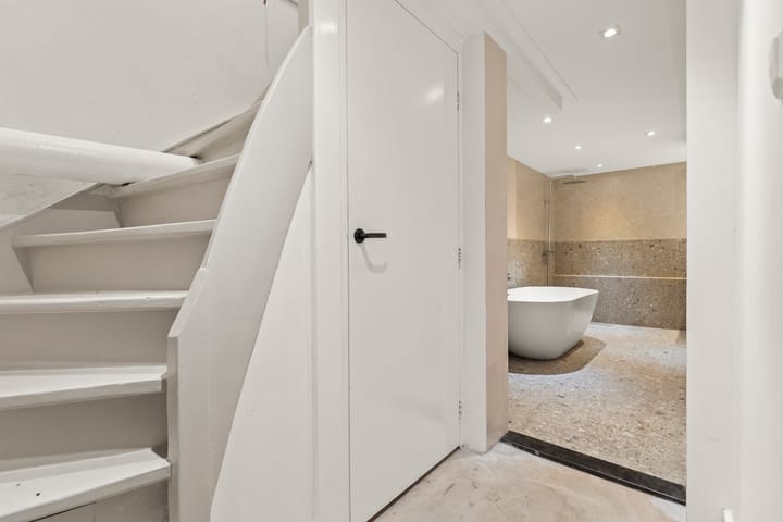 Photo 38 of Graaf Lodewijkstraat 16