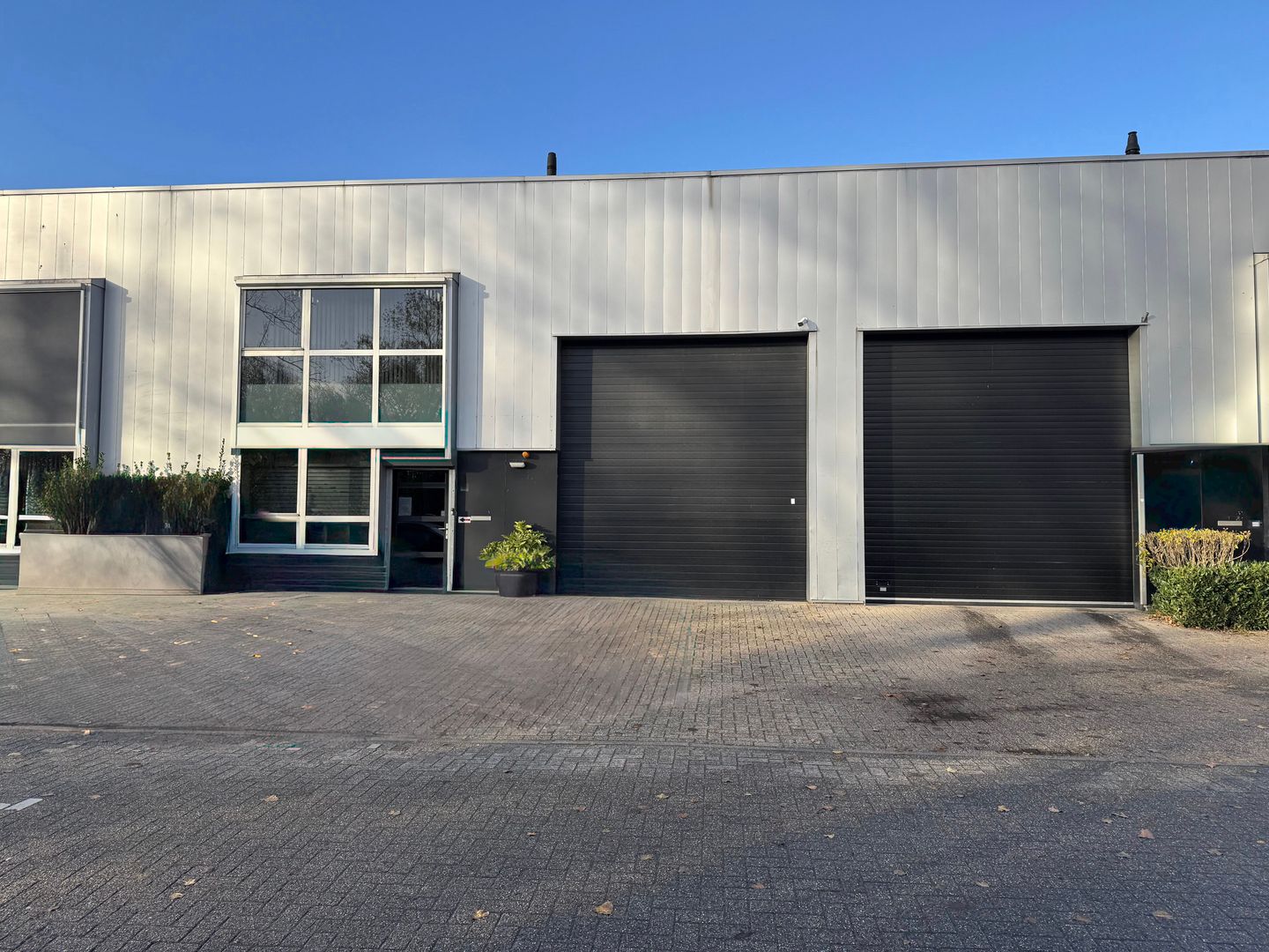 View photo 5 of Einsteinweg 2-8