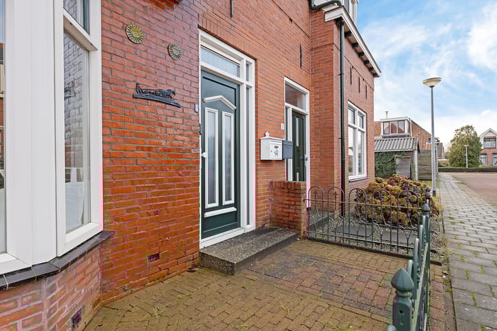 Photo 7 of Prins Hendrikstraat 4