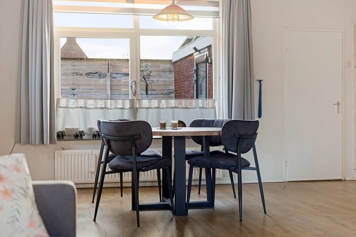 Photo 17 of Prins Hendrikstraat 4