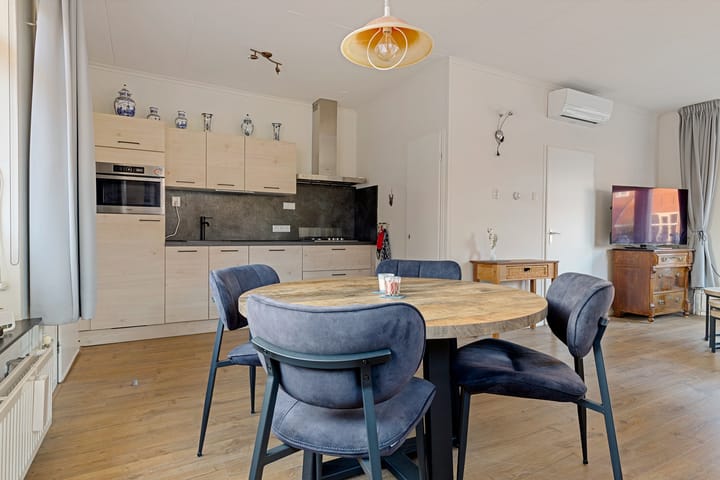 Photo 19 of Prins Hendrikstraat 4