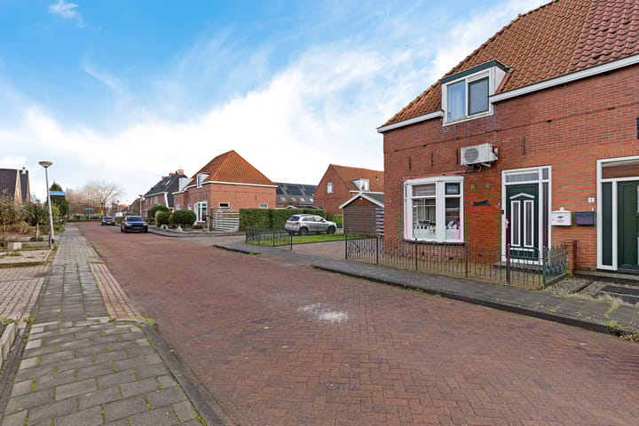 Photo 34 of Prins Hendrikstraat 4