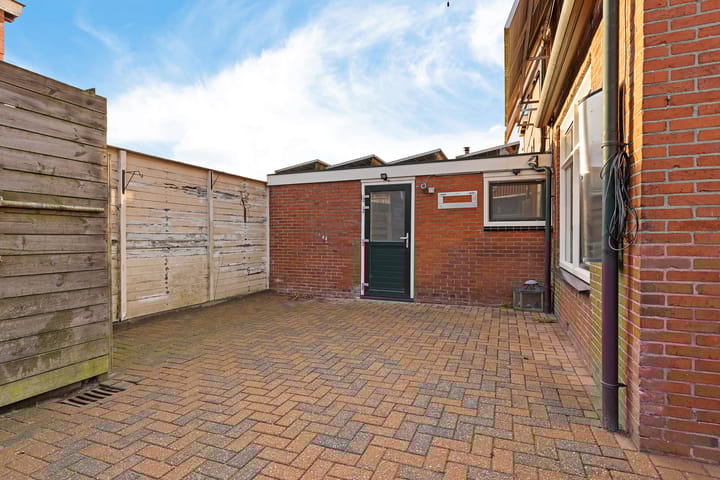 Photo 37 of Prins Hendrikstraat 4