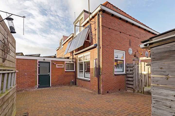 Photo 38 of Prins Hendrikstraat 4