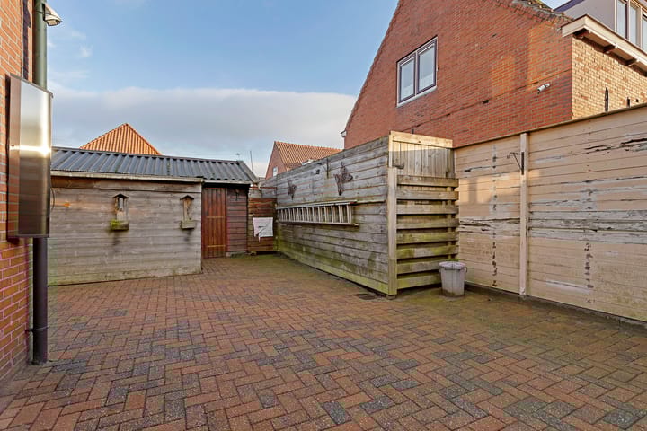 Photo 39 of Prins Hendrikstraat 4