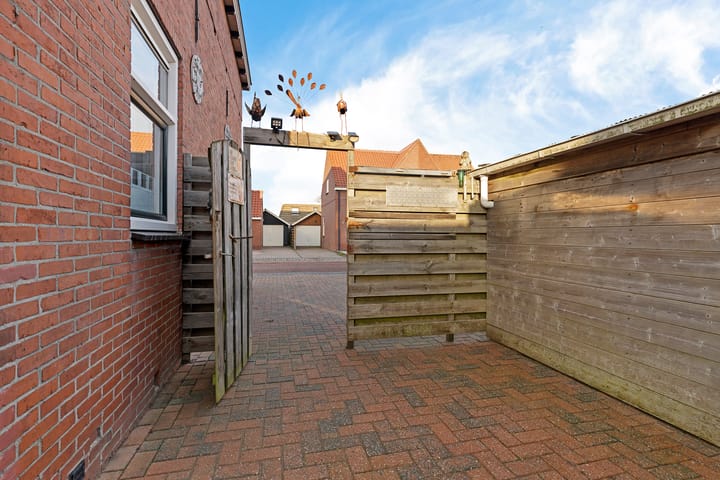 Photo 42 of Prins Hendrikstraat 4