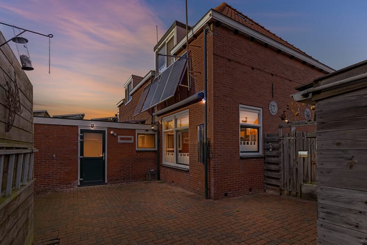 Photo 45 of Prins Hendrikstraat 4