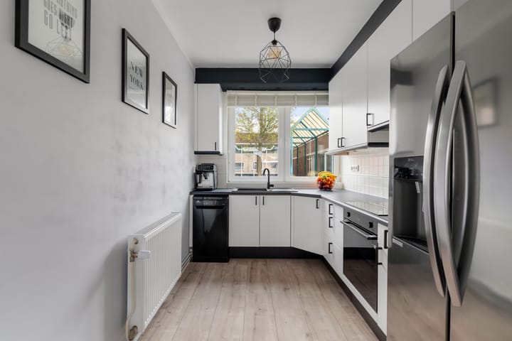 Photo 22 of Schoolstraat 19