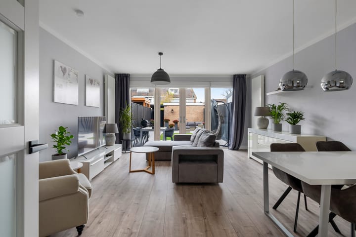 Photo 13 of Schoolstraat 19