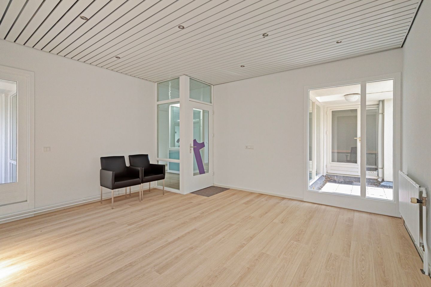 View photo 2 of Edisonbaan 10