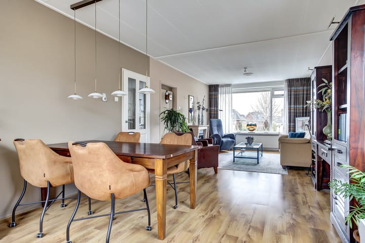 Photo 12 of Jupiterstraat 6-A