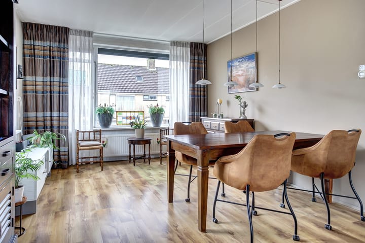 Photo 13 of Jupiterstraat 6-A