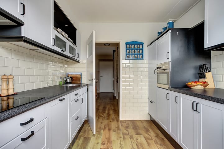 Photo 14 of Jupiterstraat 6-A