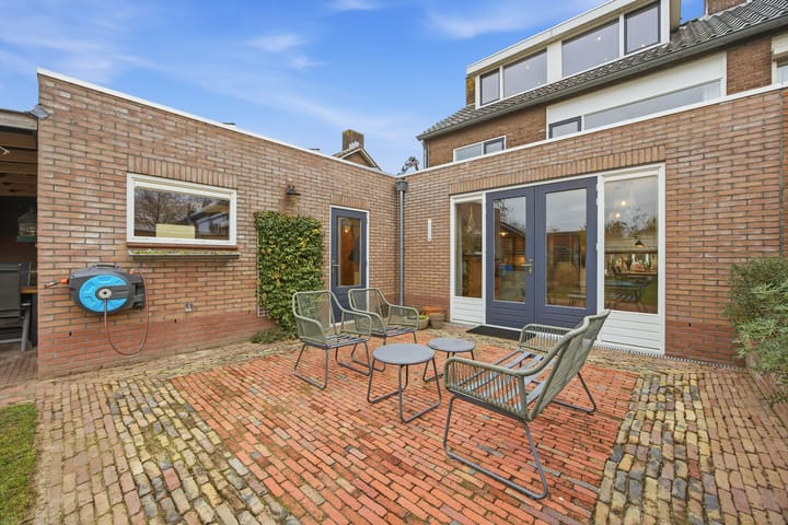 Foto 45 van Meidoornlaan 8