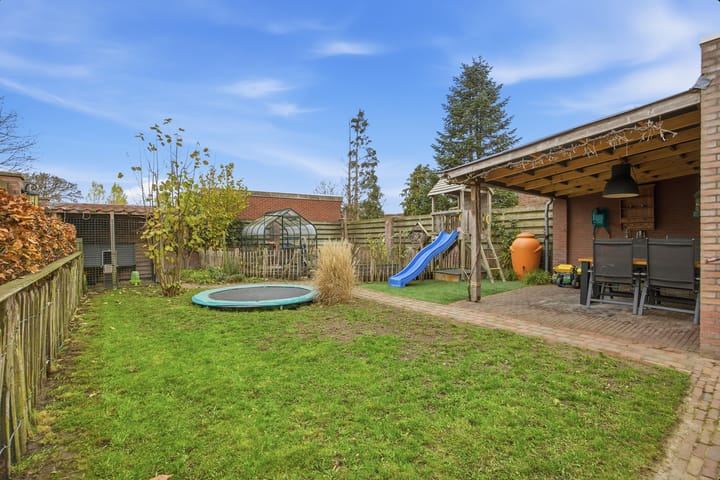 Foto 48 van Meidoornlaan 8