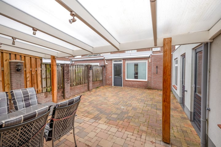 Photo 31 of Piet Heinstraat 14