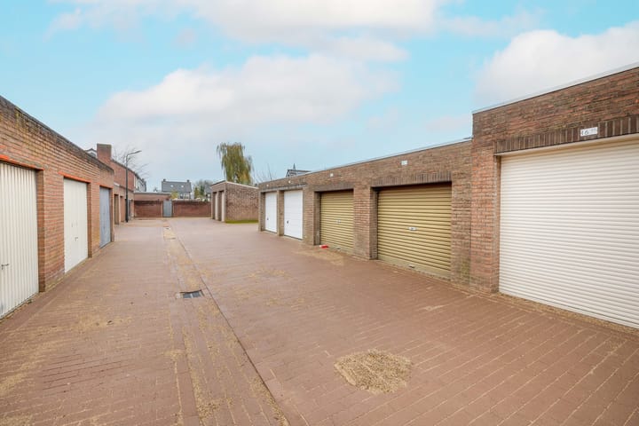 Photo 34 of Piet Heinstraat 14