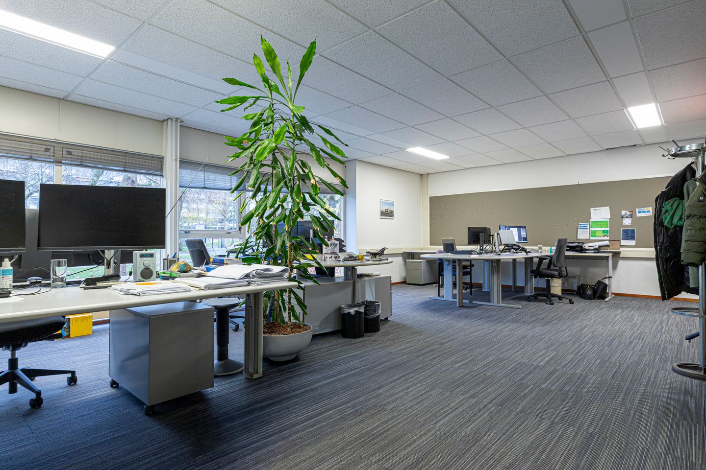 Bekijk foto 2 van Henry Dunantweg 4