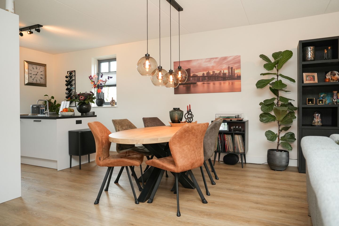 Foto 14 van Tinbergenplantsoen 49