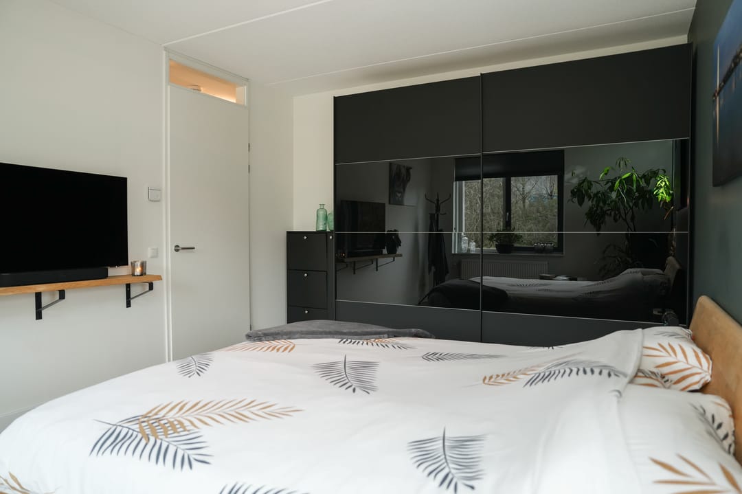 Foto 22 van Tinbergenplantsoen 49