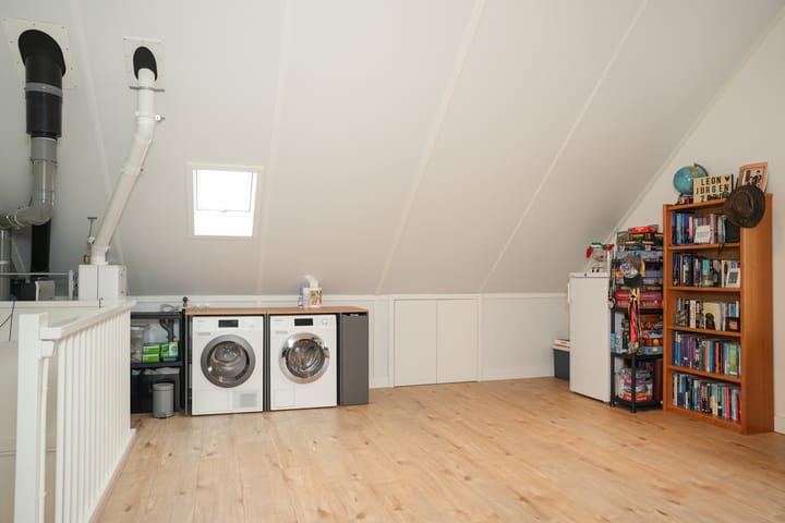 Foto 30 van Tinbergenplantsoen 49