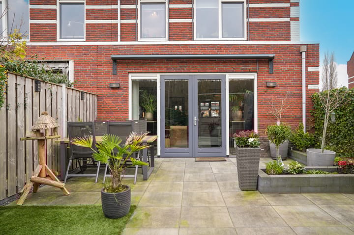 Foto 32 van Tinbergenplantsoen 49