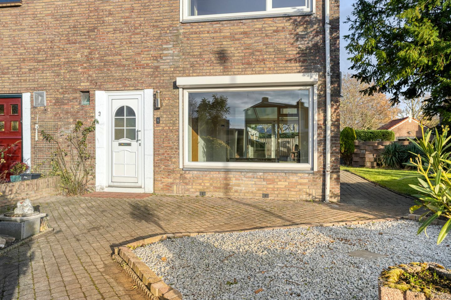 Foto 5 van Van der Helstlaan 3