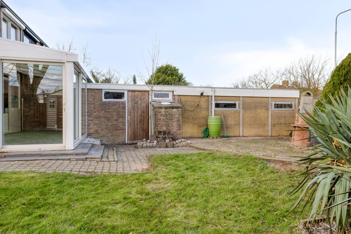 Foto 29 van Van der Helstlaan 3