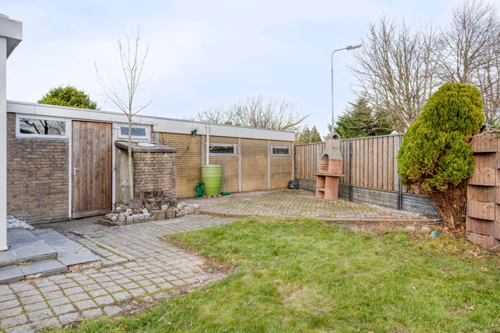 Foto 30 van Van der Helstlaan 3