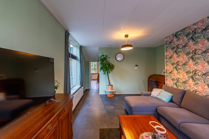 Photo 13 of Middenstraat 24