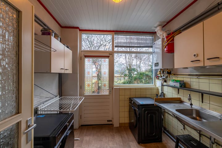 Photo 41 of Middenstraat 24