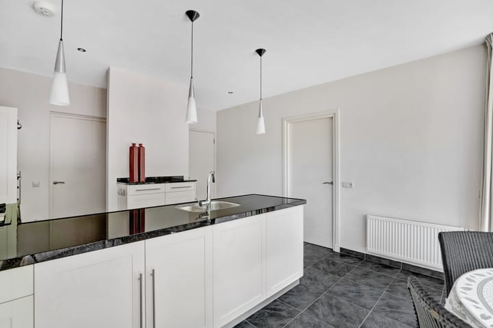 Photo 24 of Jan de Vriesstraat 8