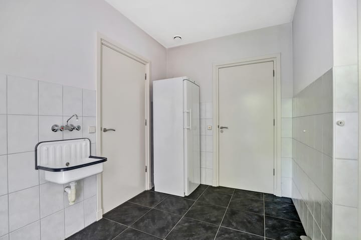 Photo 26 of Jan de Vriesstraat 8