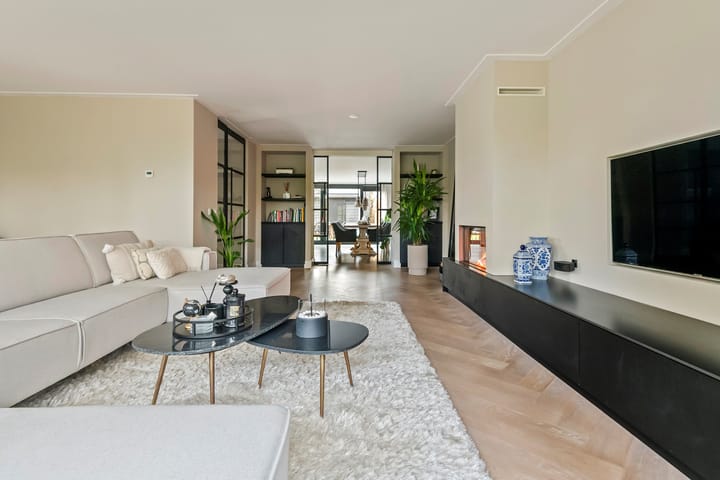 Foto 15 van Engelse Werklaan 5