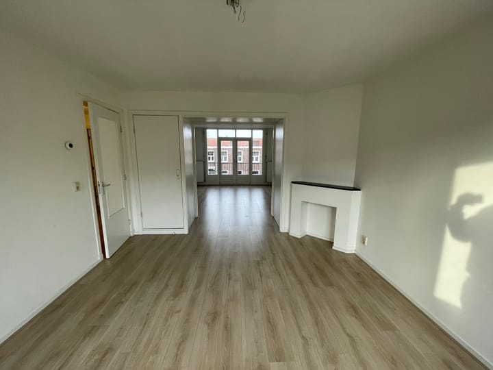 Photo 2 of Scheldestraat 102-3