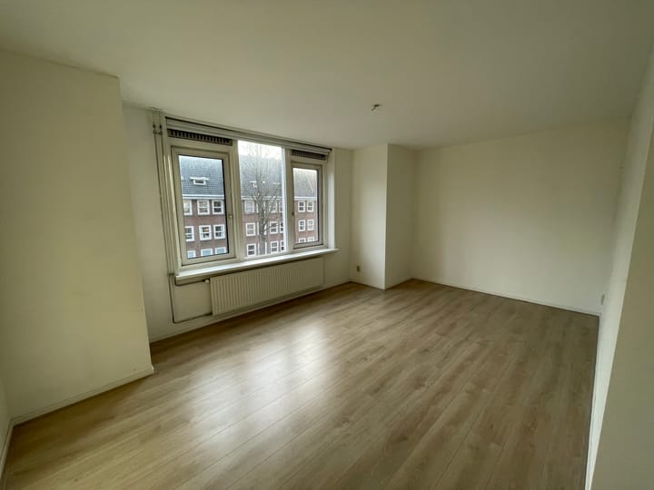 Photo 6 of Scheldestraat 102-3