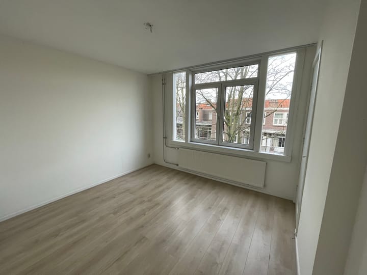 Photo 8 of Scheldestraat 102-3