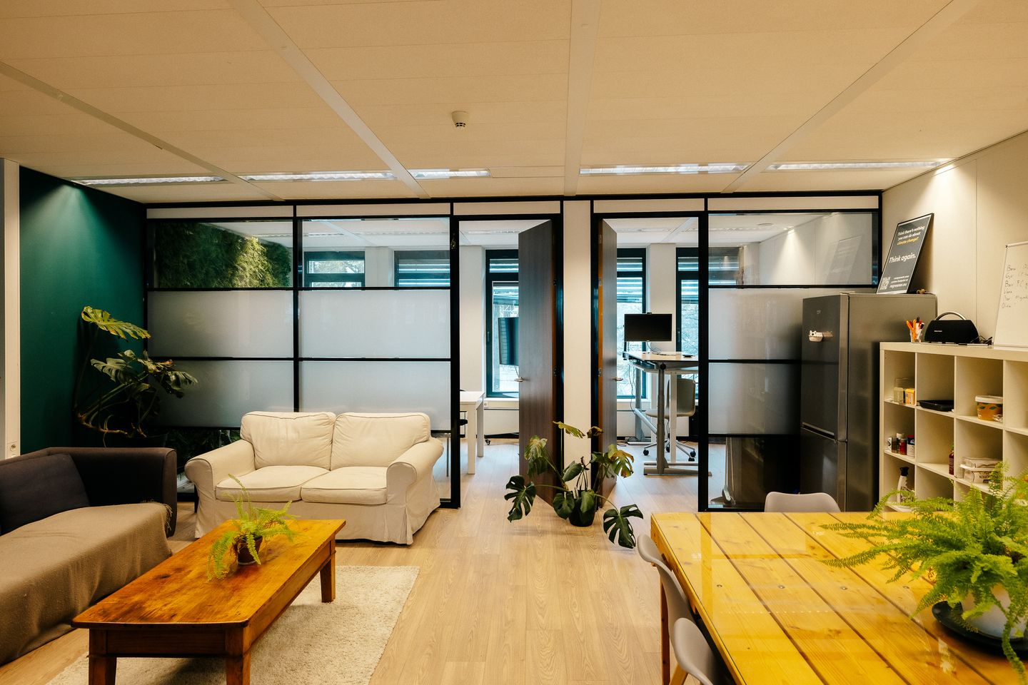 View photo 3 of IJsbaanpad 2