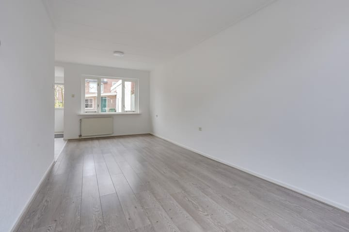 Photo 9 of 1e Nieuwstraat 35