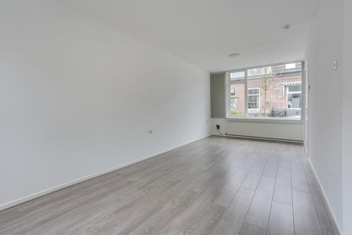 Photo 11 of 1e Nieuwstraat 35