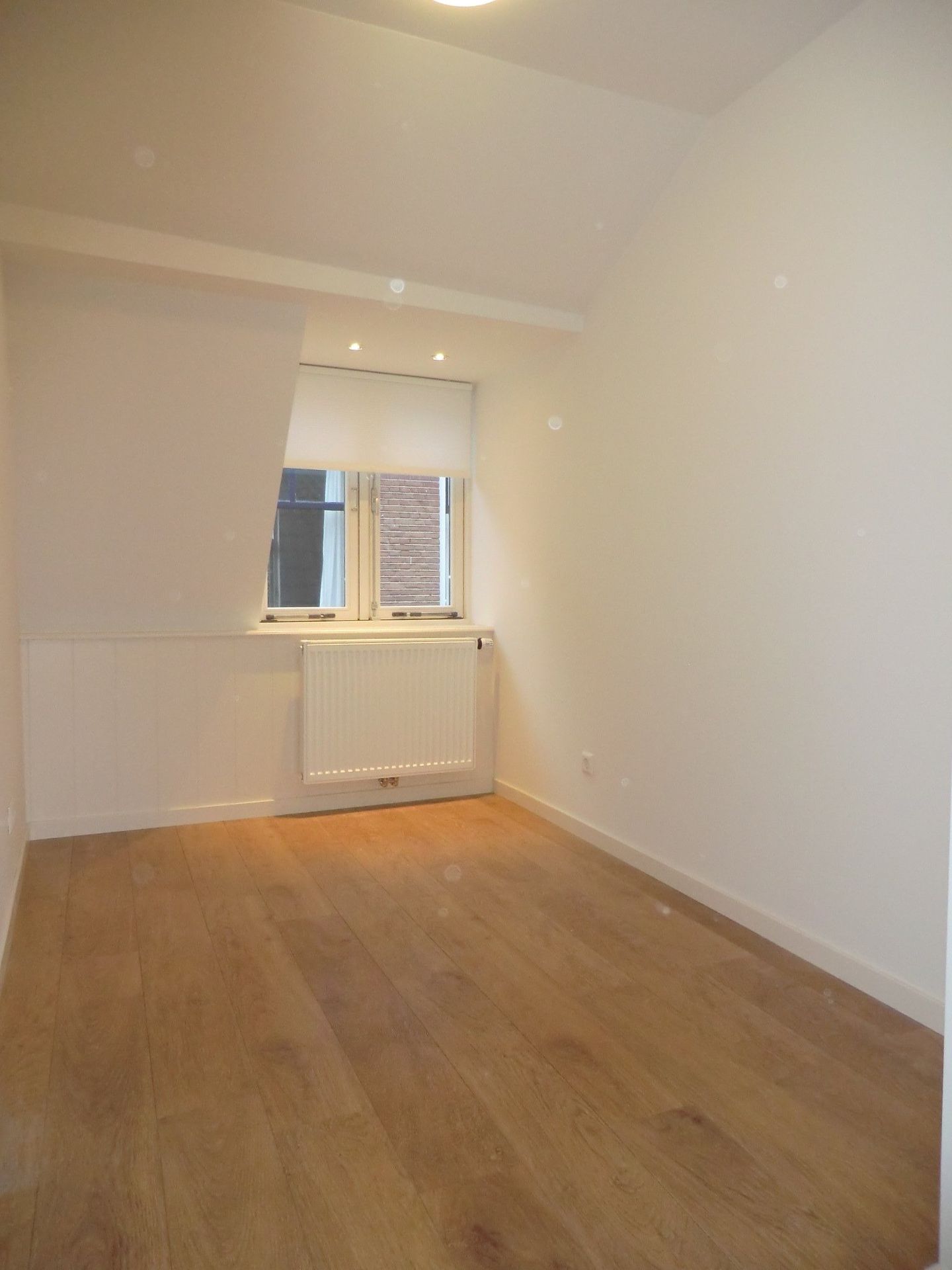 Foto 10 van Leliestraat 7