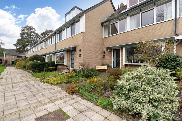 Foto 33 van Weegbree 85