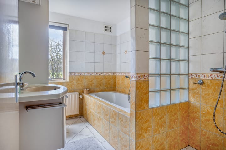 Foto 18 van Mastlerweg 2