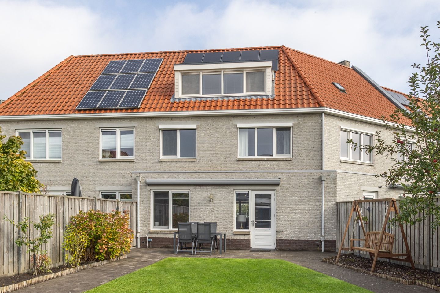 Photo 1 of Rozenhof 120