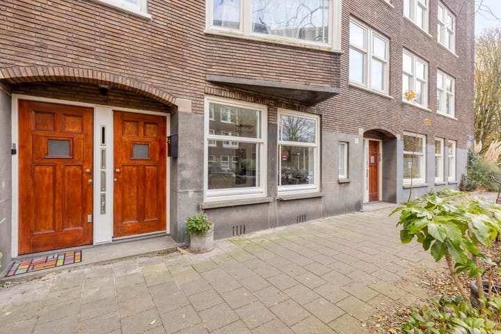 Photo 21 of Willem Schoutenstraat 63-H