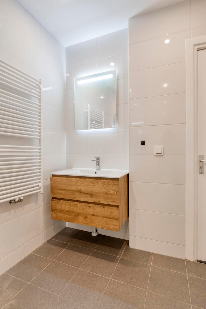 Photo 17 of Willem Schoutenstraat 63-H