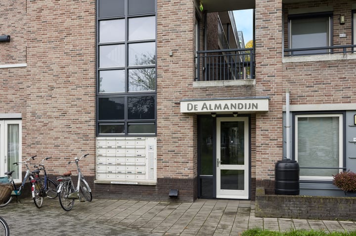 Foto 5 van Steenstraat 14-25