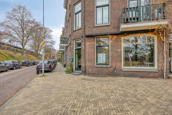 Photo 22 of Sonsbeeksingel 151-A